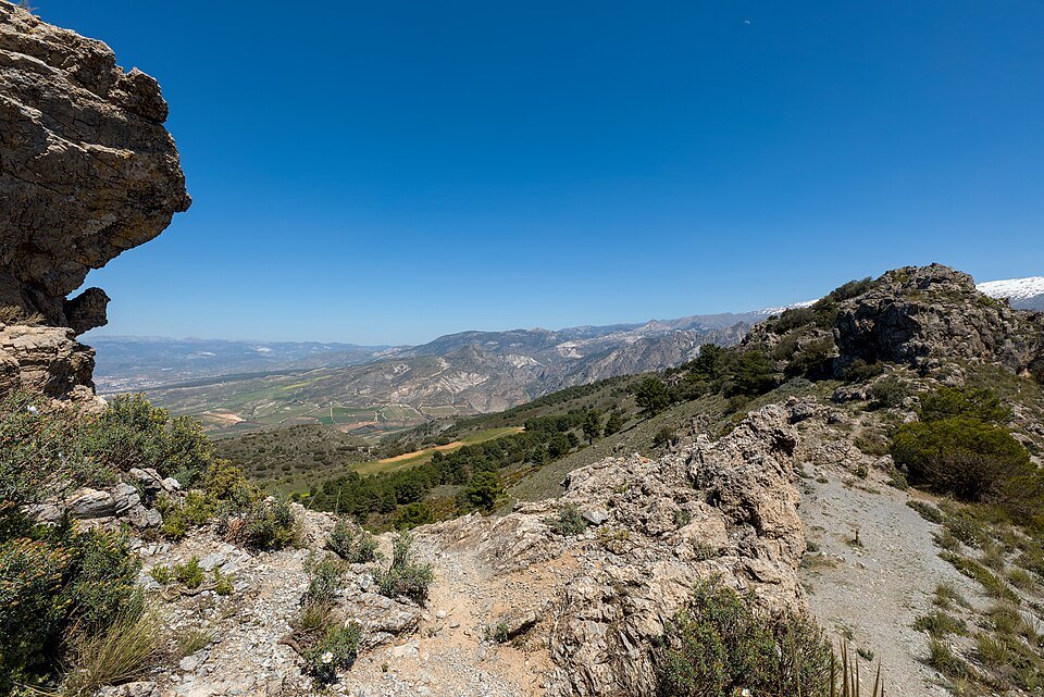 Above Dílar, on the edge of the Sierra Nevada